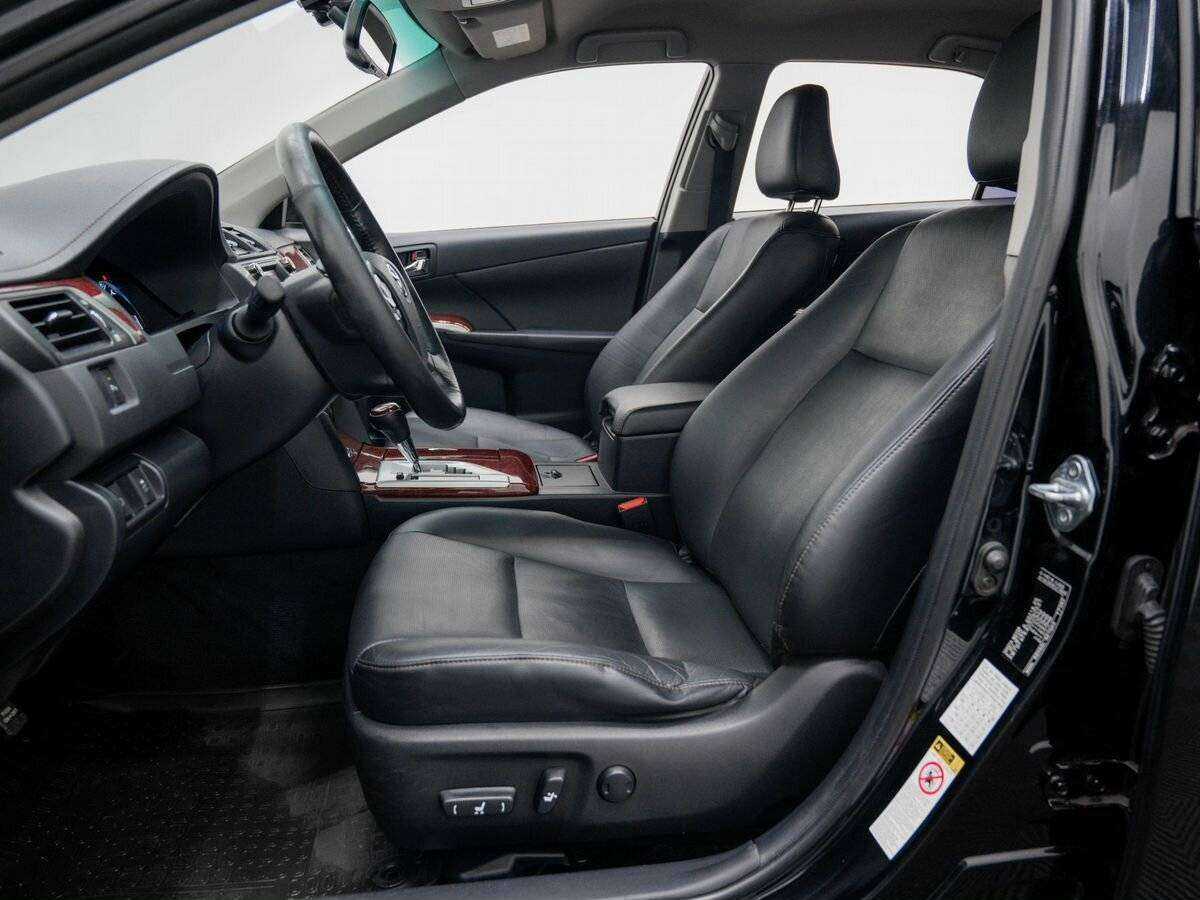 Тойота Камри б/у, 2014, Автоматическая. Фото: #14