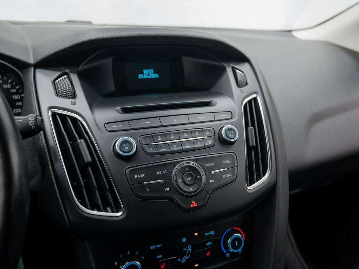 Форд Фокус б/у, 2017, Роботизированная. Фото: #18