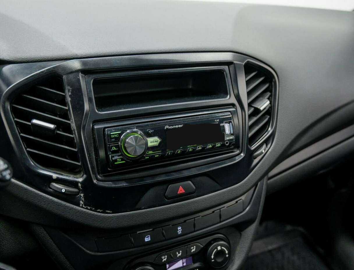 Лада (ВАЗ) Веста б/у, 2020, Механическая. Фото: #16