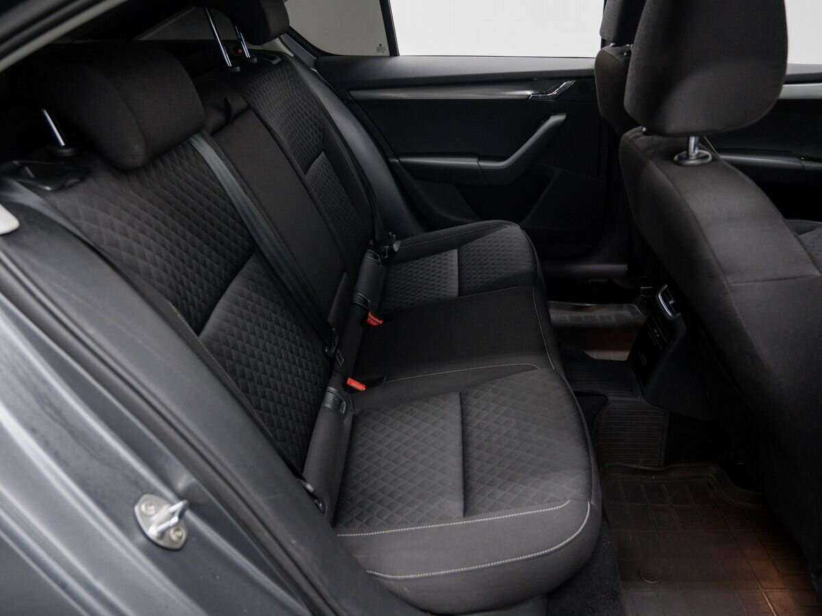 Шкода Октавия б/у, 2017, Роботизированная. Фото: #5