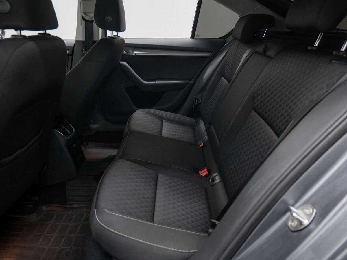 Шкода Октавия б/у, 2017, Роботизированная. Фото: #8