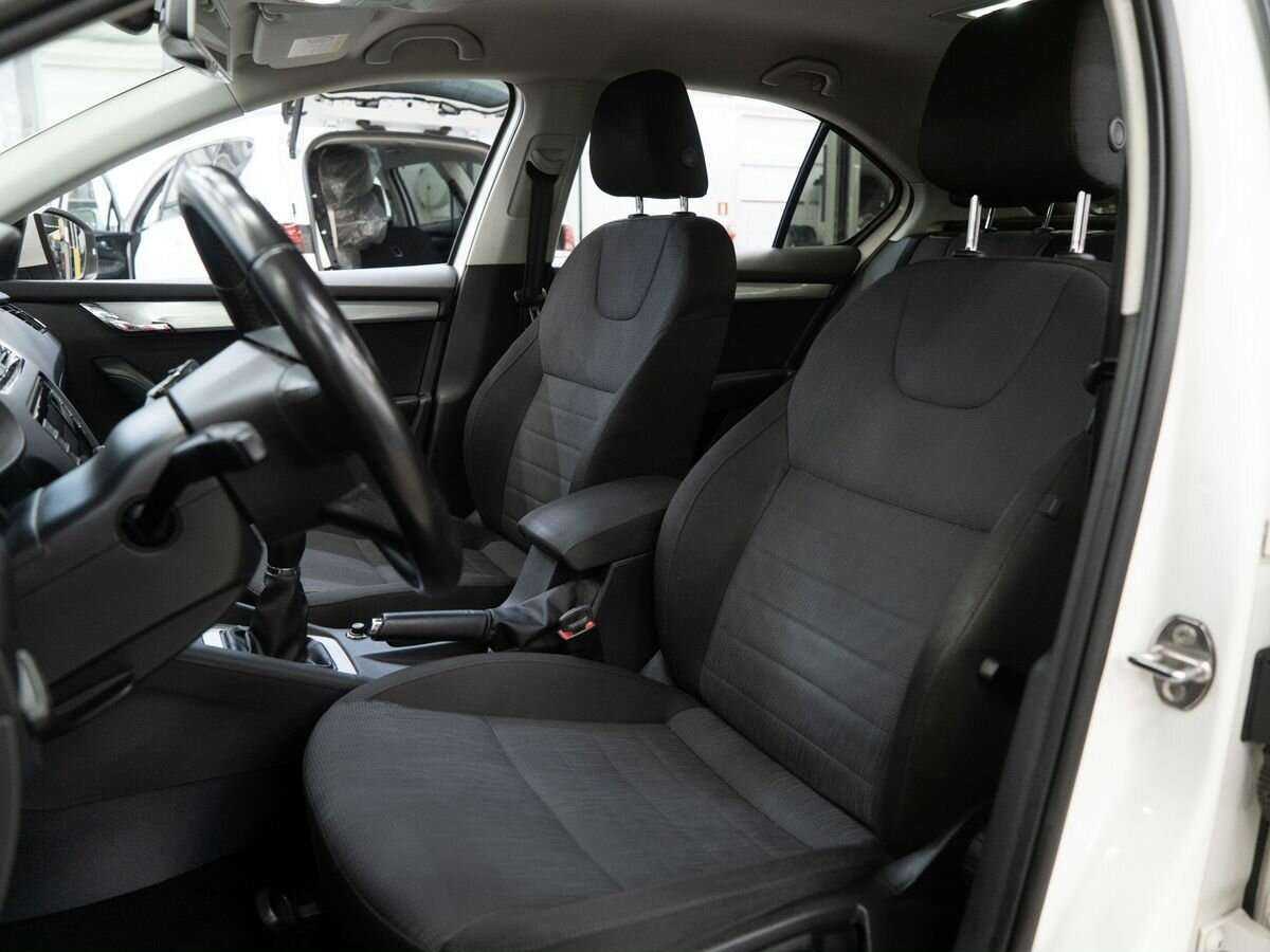 Шкода Октавия б/у, 2014, Механическая. Фото: #3