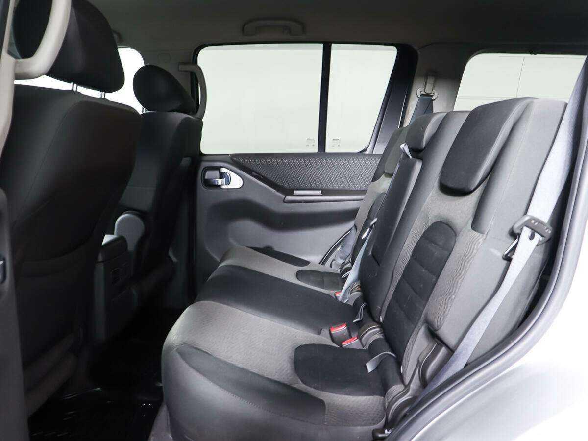 Ниссан Патфайндер б/у, 2012, Механическая. Фото: #9