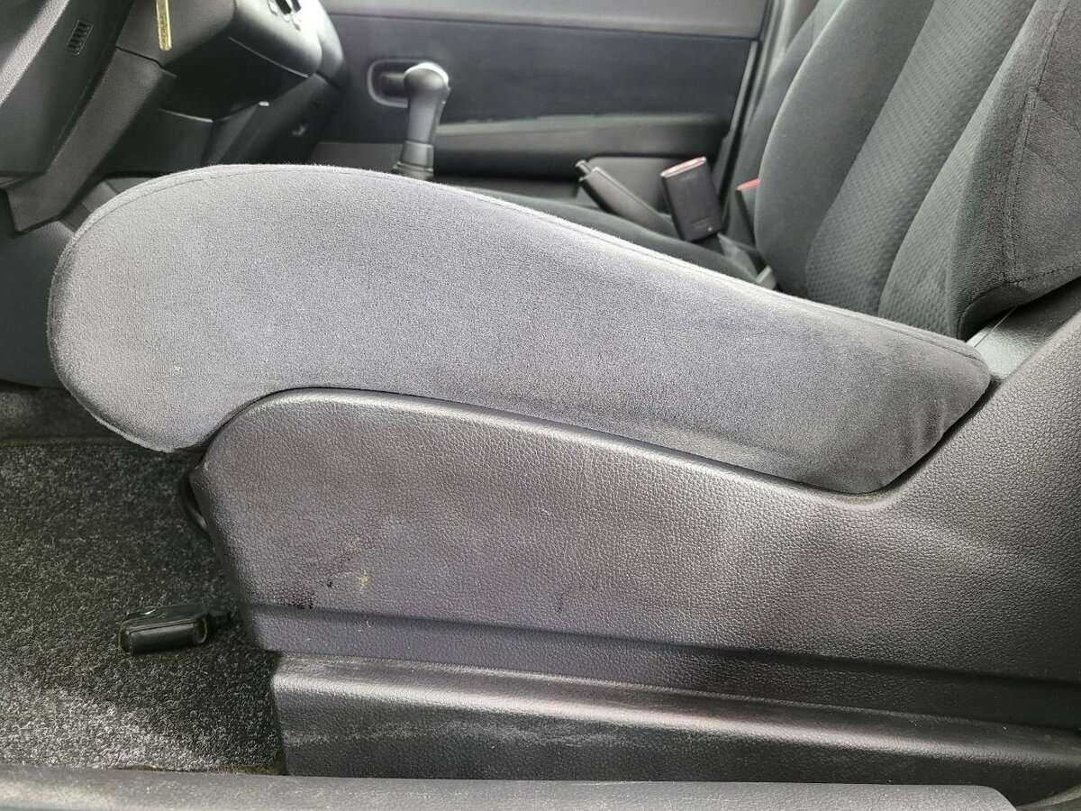 Ниссан Тиида б/у, 2013, Механическая. Фото: #9