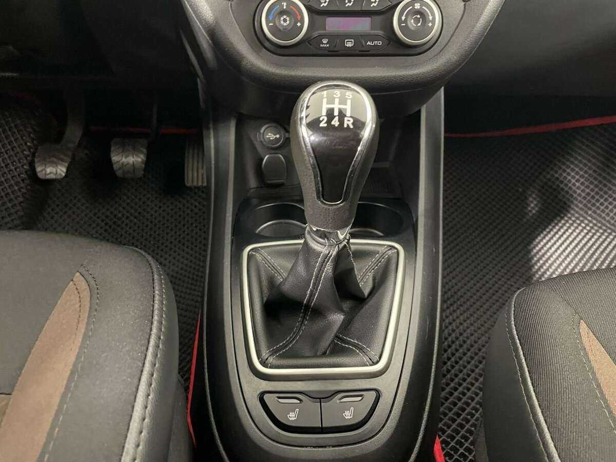 Лада (ВАЗ) Веста б/у, 2017, Механическая. Фото: #12