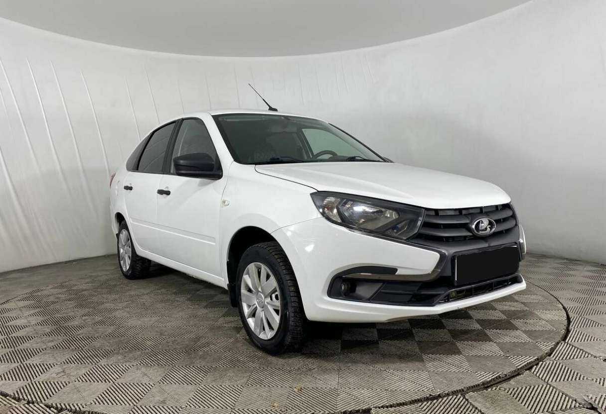 Лада (ВАЗ) Гранта б/у, 2019, Механическая. Фото: #2