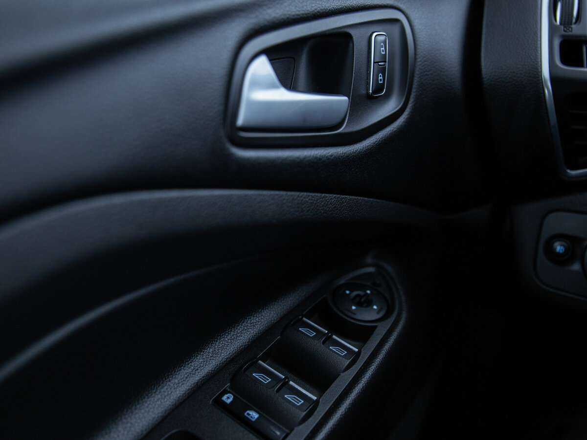 Форд Куга б/у, 2015, Автоматическая. Фото: #14