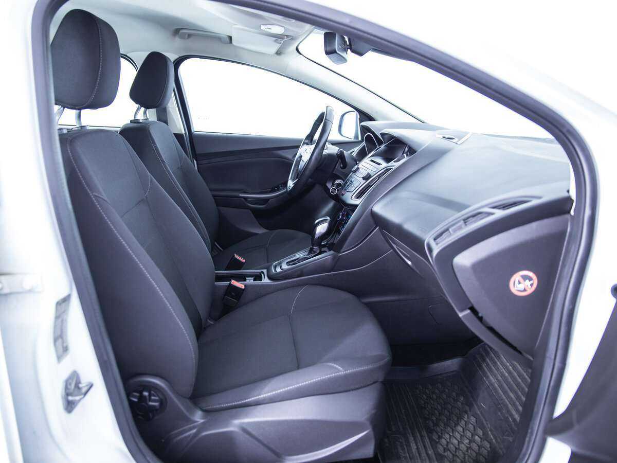 Форд Фокус б/у, 2015, Роботизированная. Фото: #9