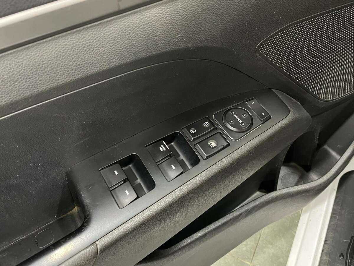 Хендай Елантра б/у, 2016, Механическая. Фото: #10