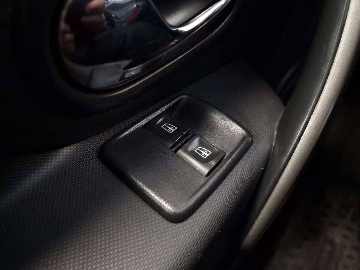 Рено Сандеро б/у, 2019, Механическая. Фото: #11