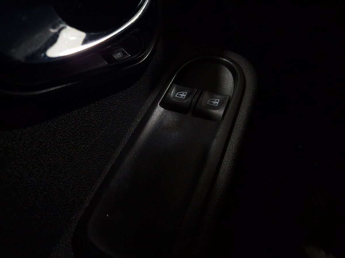 Ниссан Террано б/у, 2016, Механическая. Фото: #8