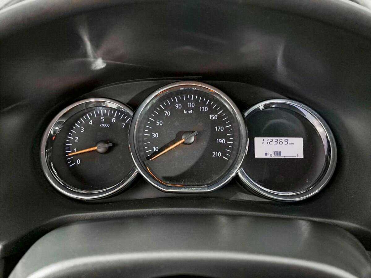 Рено Логан б/у, 2016, Механическая. Фото: #12