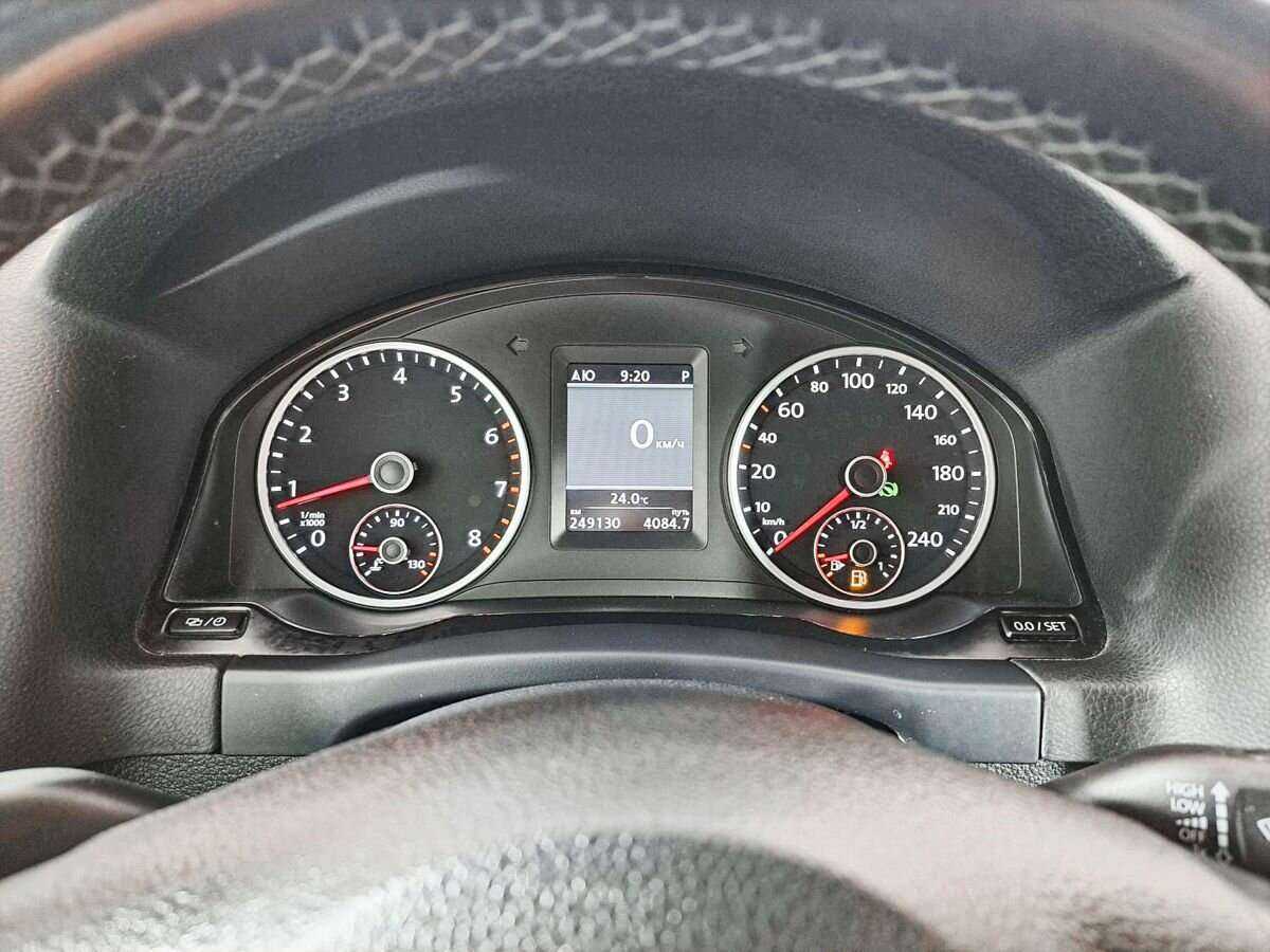 Фольксваген Тигуан б/у, 2013, Автоматическая. Фото: #10