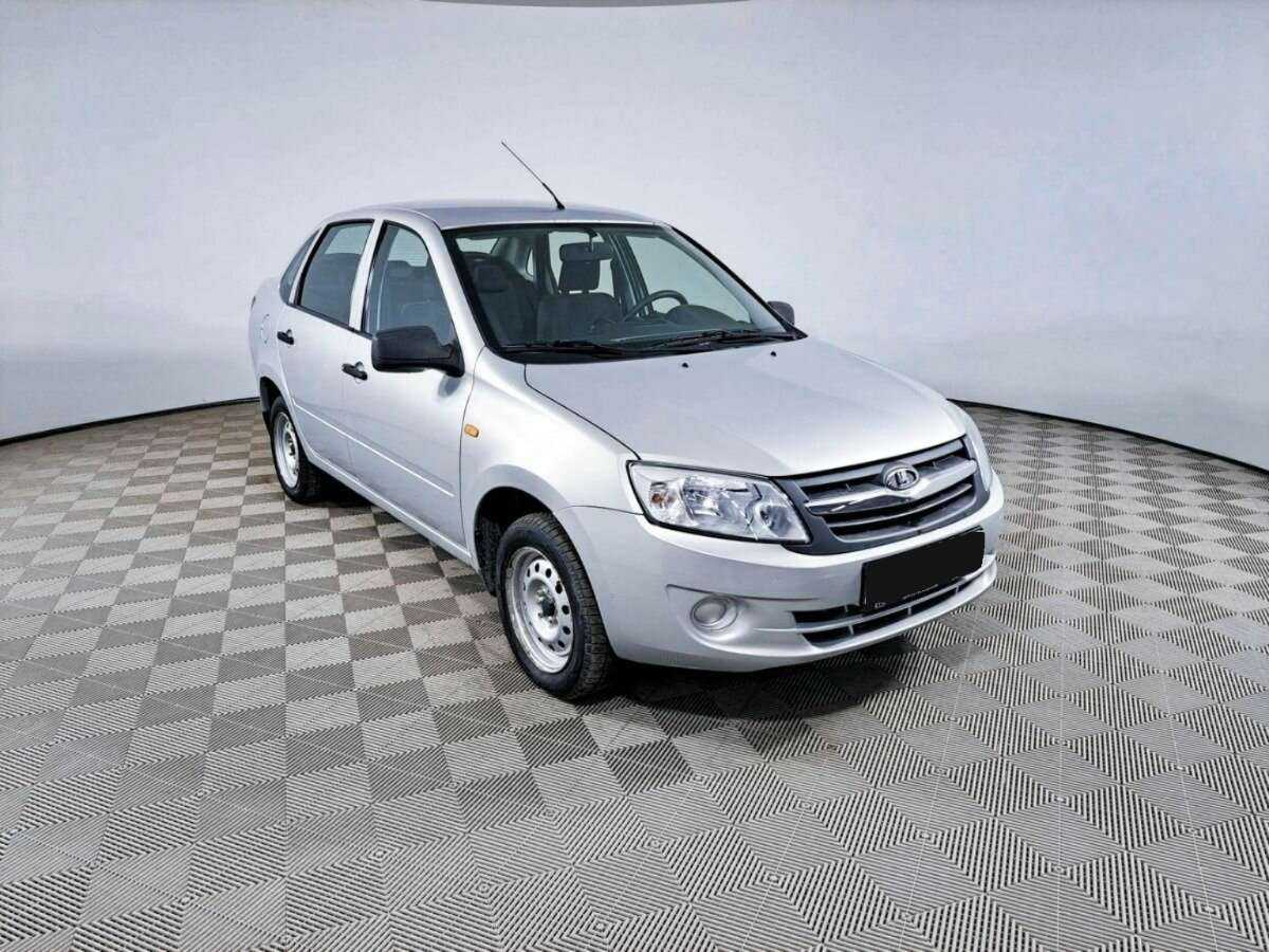 Лада (ВАЗ) Гранта б/у, 2013, Автоматическая. Фото: #2