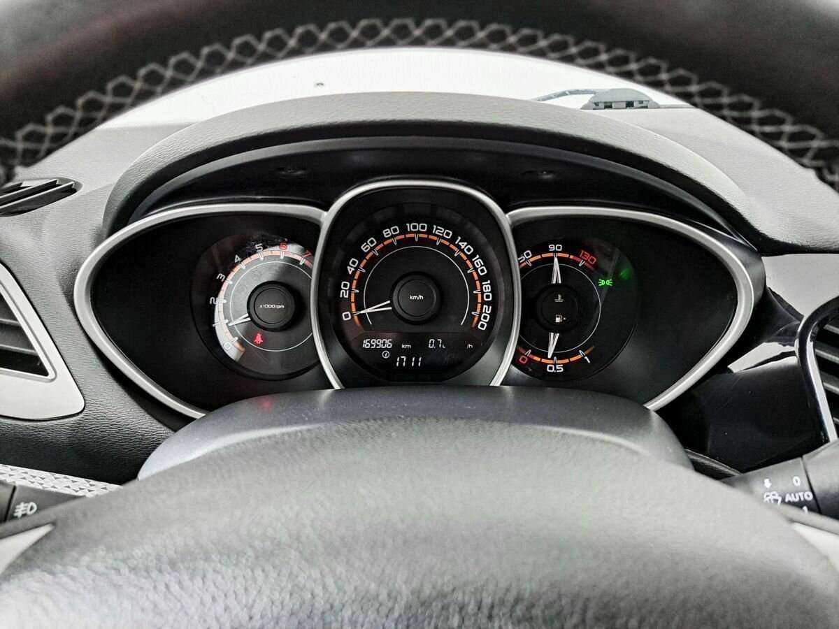 Лада (ВАЗ) Веста б/у, 2017, Механическая. Фото: #12