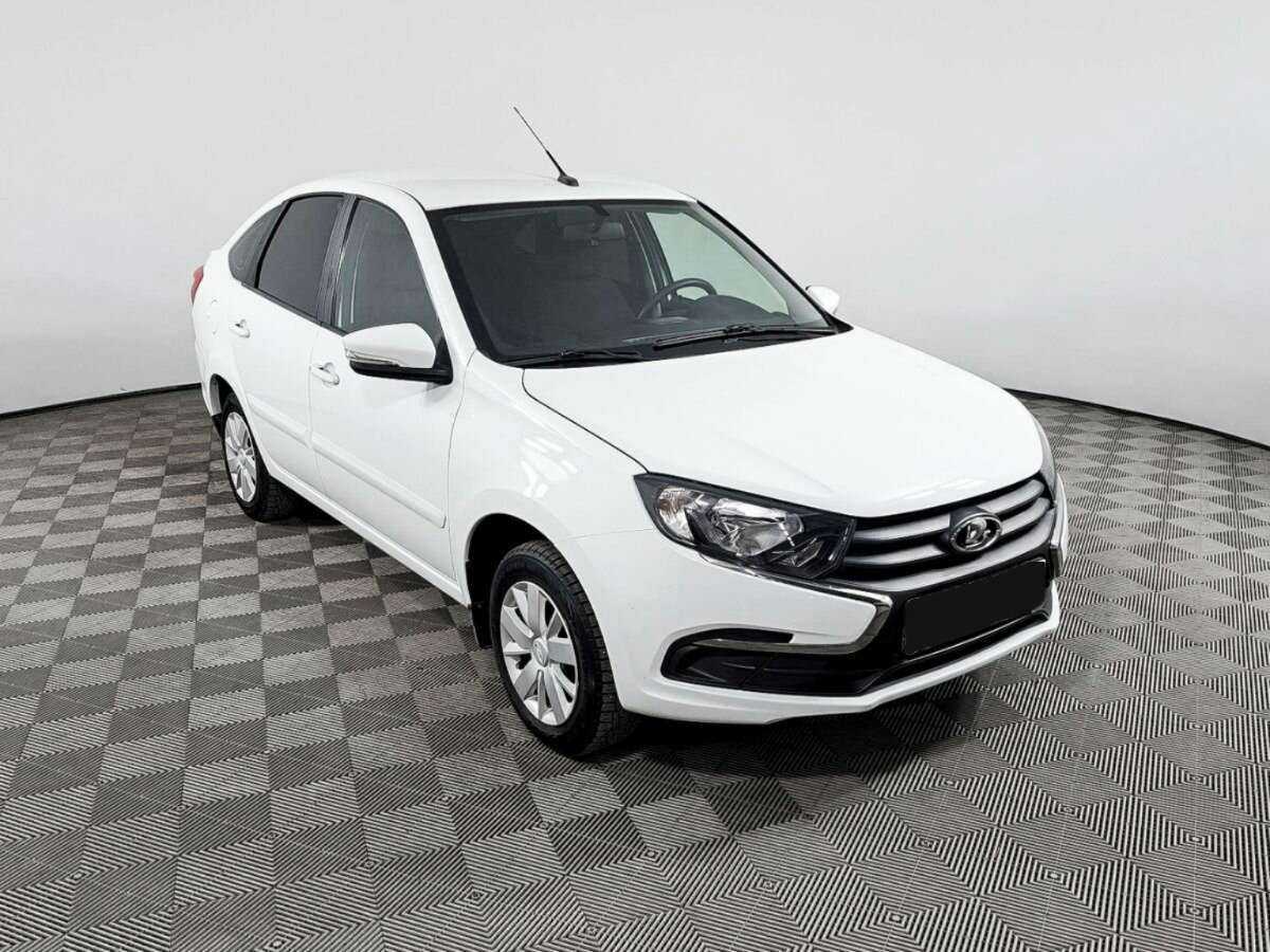 Лада (ВАЗ) Гранта б/у, 2021, Механическая. Фото: #2