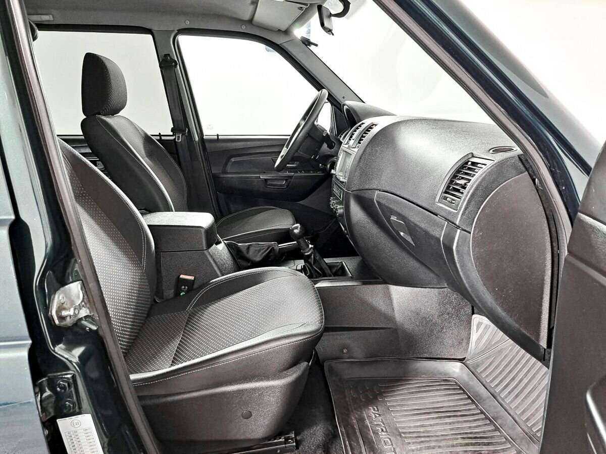 УАЗ Патриот б/у, 2016, Механическая. Фото: #9