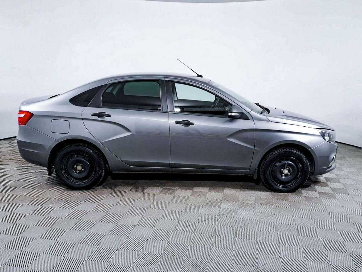 Лада (ВАЗ) Веста б/у, 2017, Механическая. Фото: #3