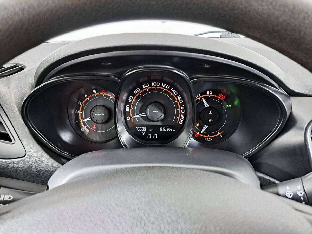 Лада (ВАЗ) Веста б/у, 2017, Механическая. Фото: #10