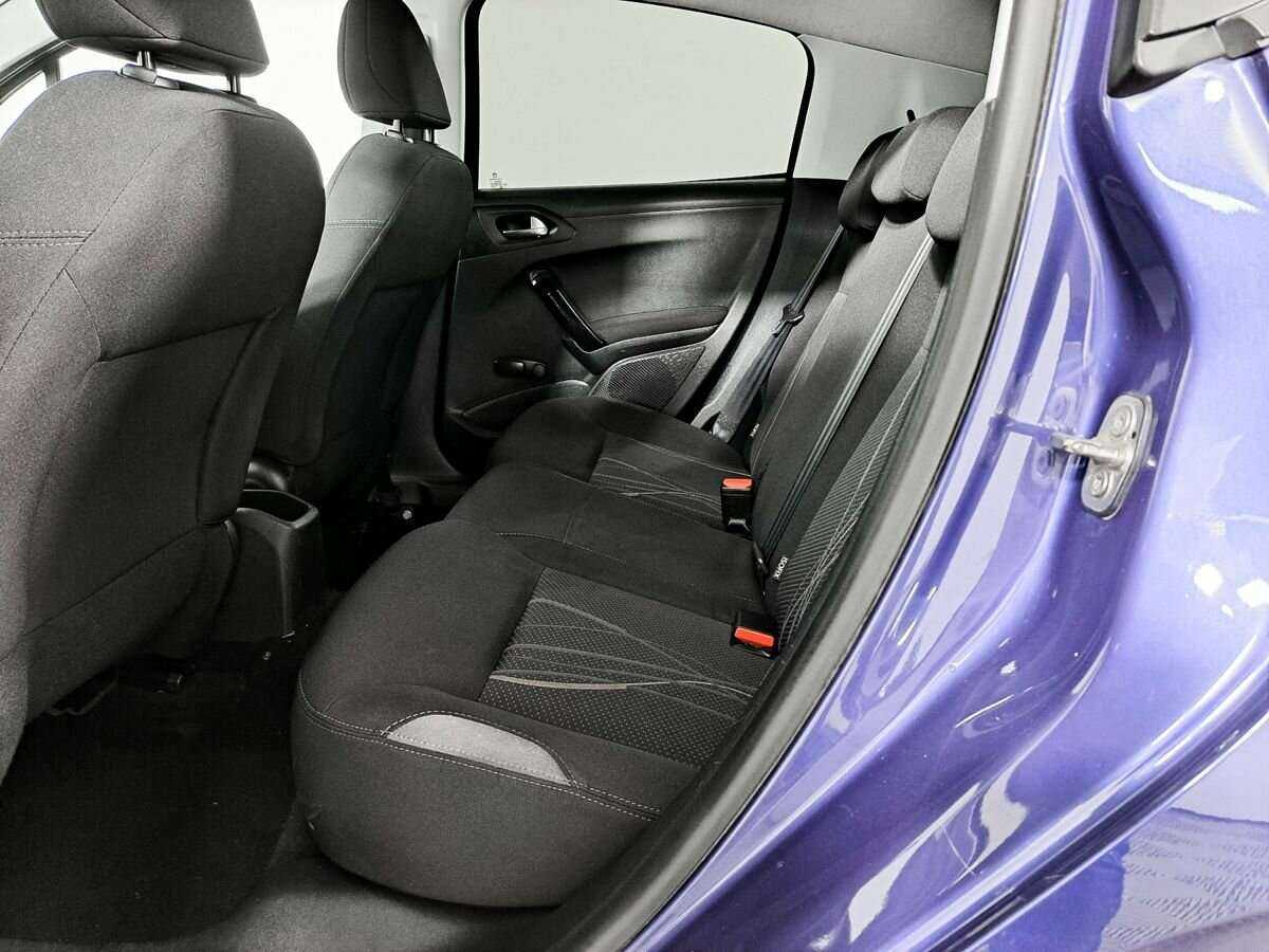 Пежо 208 б/у, 2013, Автоматическая. Фото: #9