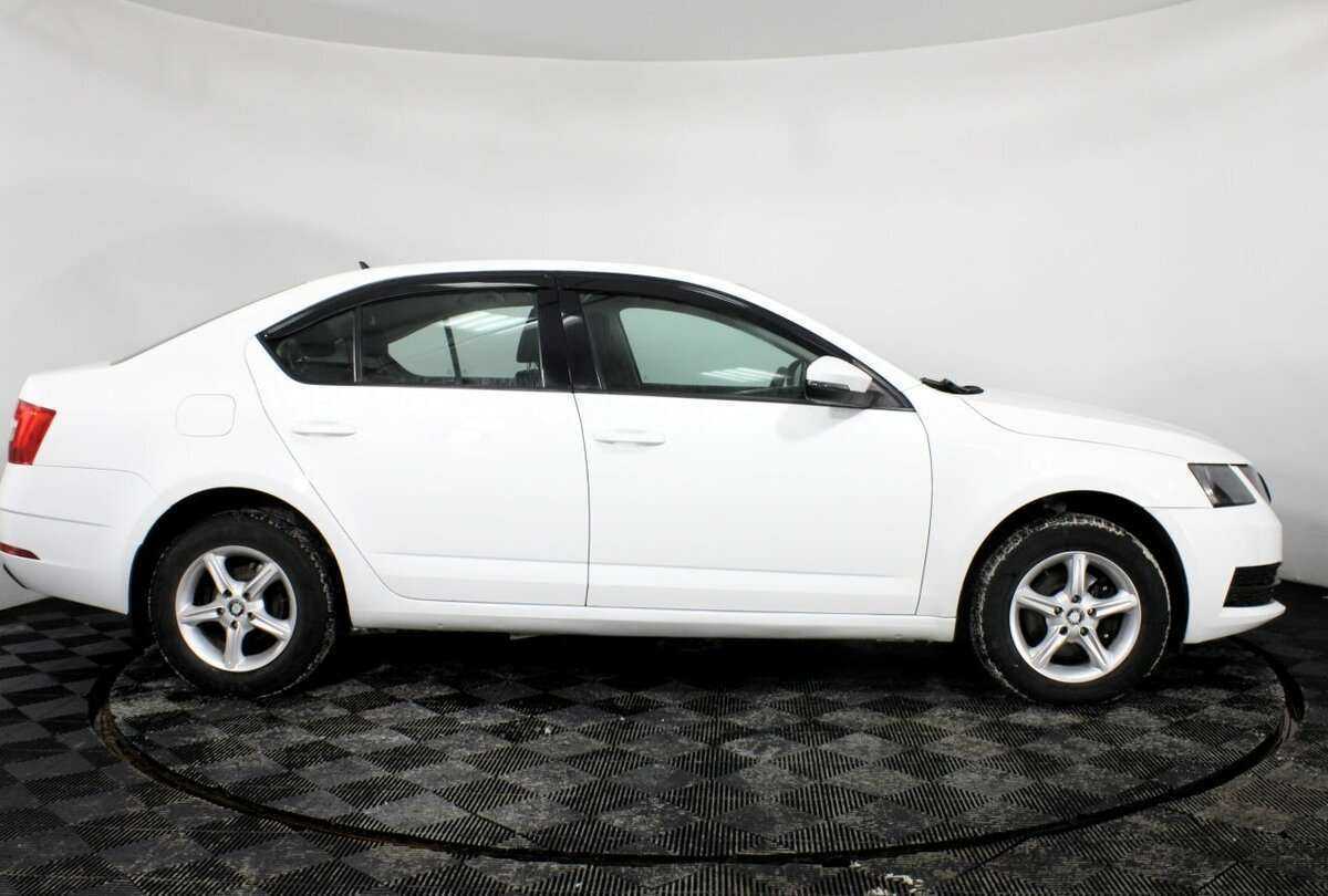 Шкода Октавия б/у, 2017, Автоматическая. Фото: #3