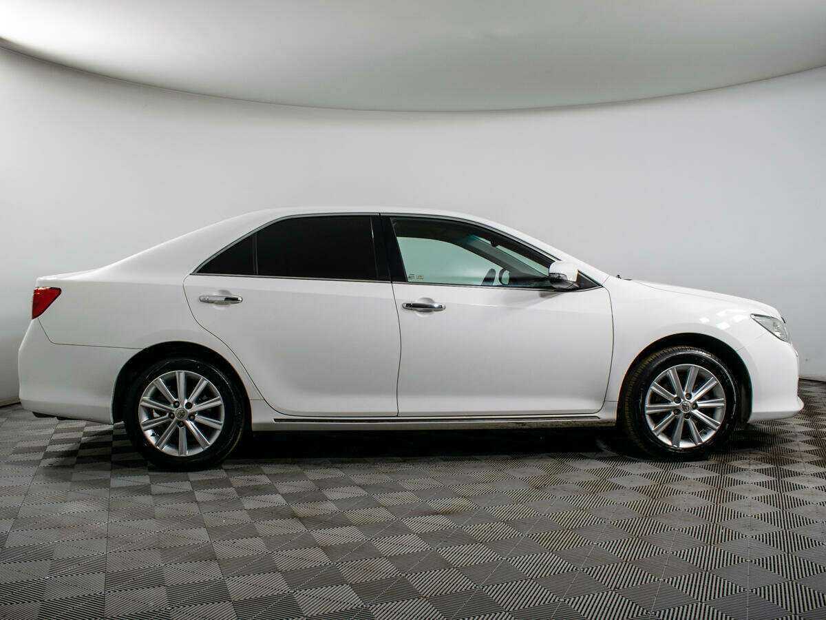 Тойота Камри б/у, 2014, Автоматическая. Фото: #3