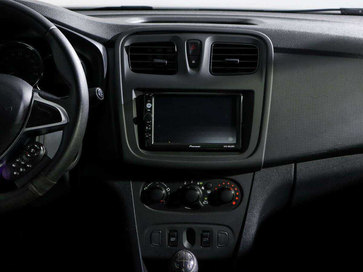 Рено Логан б/у, 2020, Механическая. Фото: #12