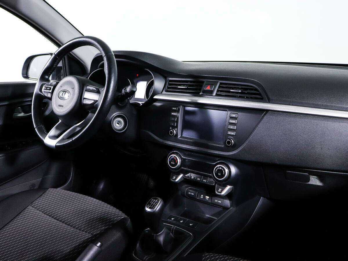 Киа Рио б/у, 2018, Механическая. Фото: #8