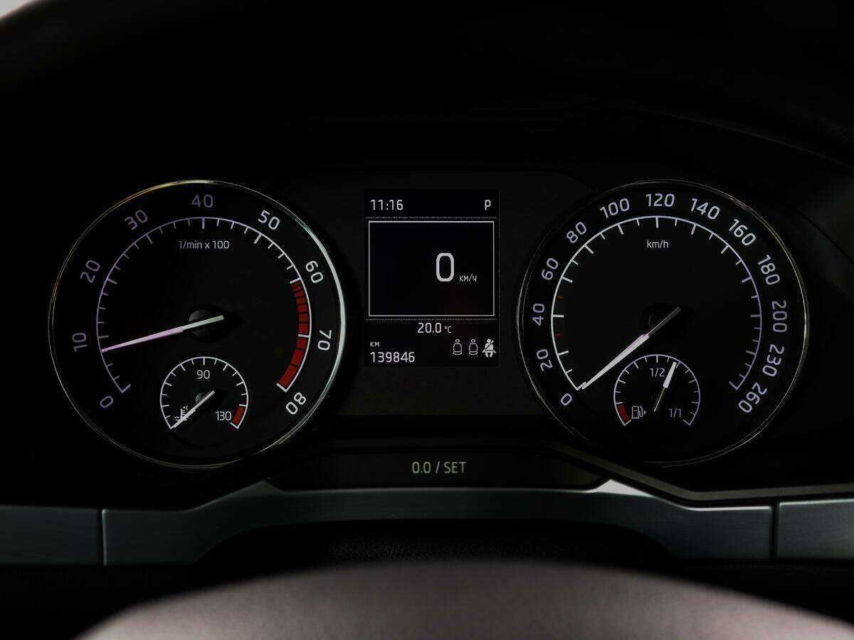 Шкода Суперб б/у, 2015, Роботизированная. Фото: #9