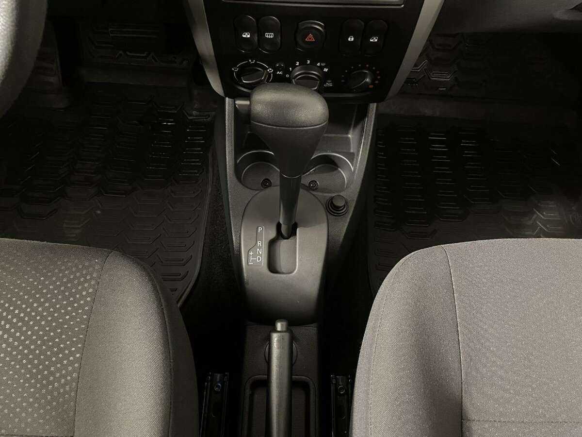 Ниссан Альмера б/у, 2013, Автоматическая. Фото: #12