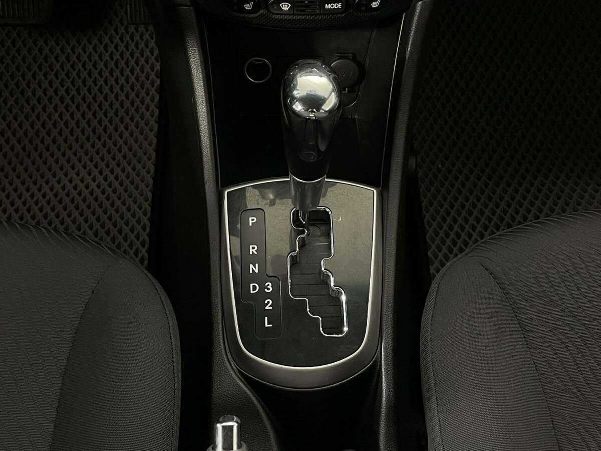 Хендай Солярис б/у, 2012, Автоматическая. Фото: #12