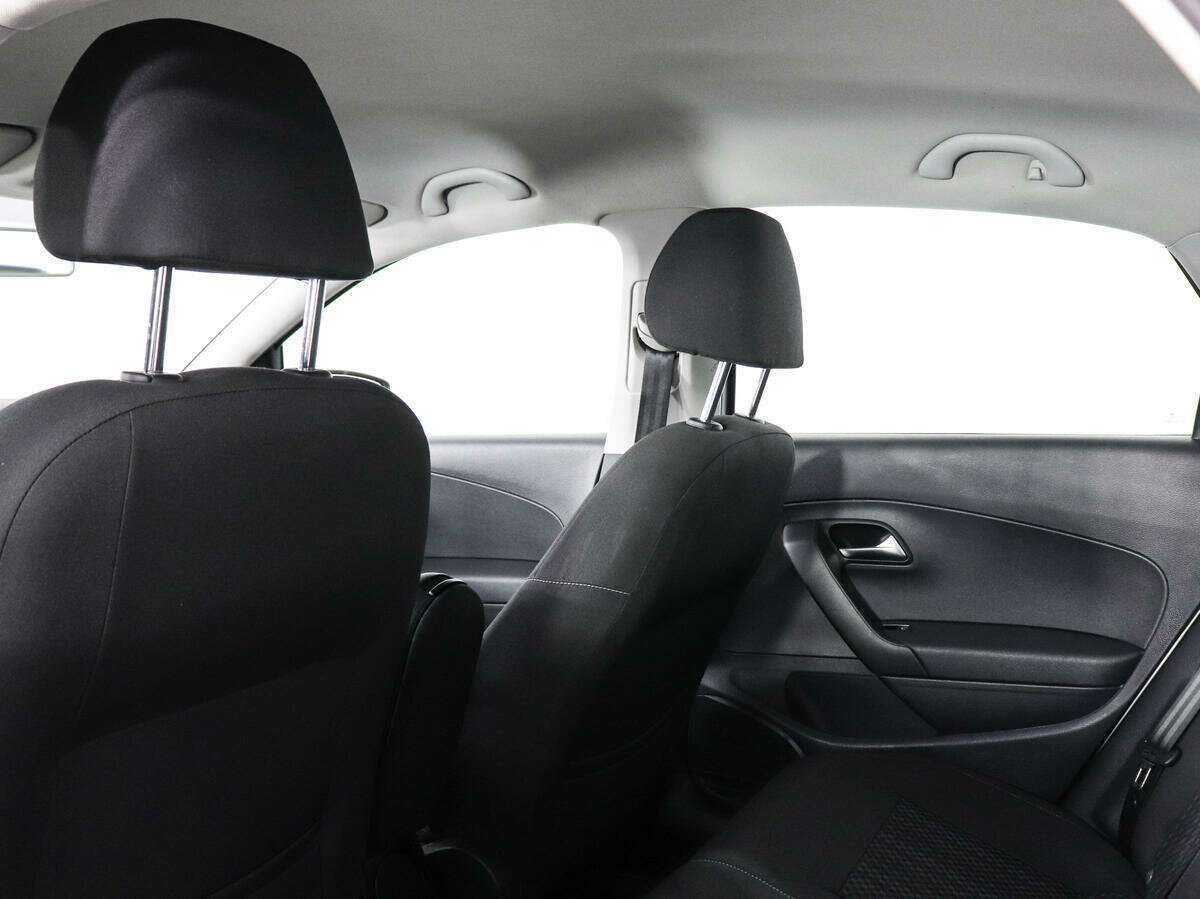 Фольксваген Поло б/у, 2016, Автоматическая. Фото: #11