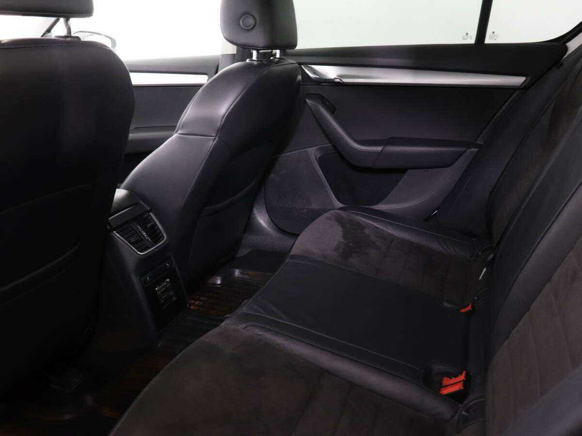 Шкода Октавия б/у, 2014, Роботизированная. Фото: #12