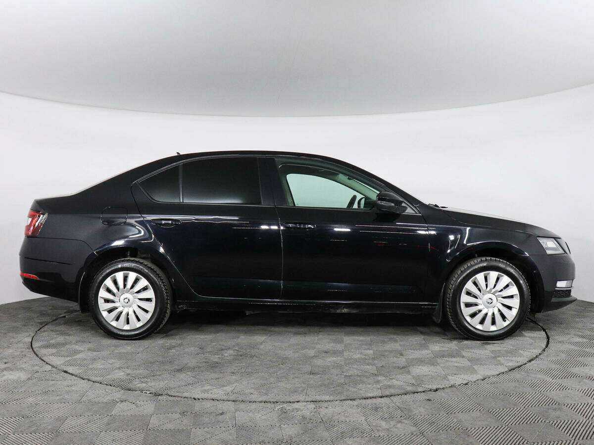 Шкода Октавия б/у, 2018, Роботизированная. Фото: #3