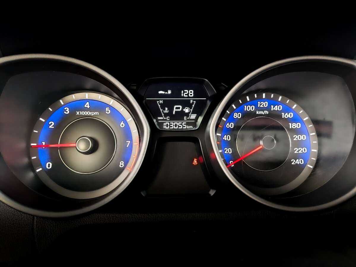 Хендай Елантра б/у, 2014, Автоматическая. Фото: #10