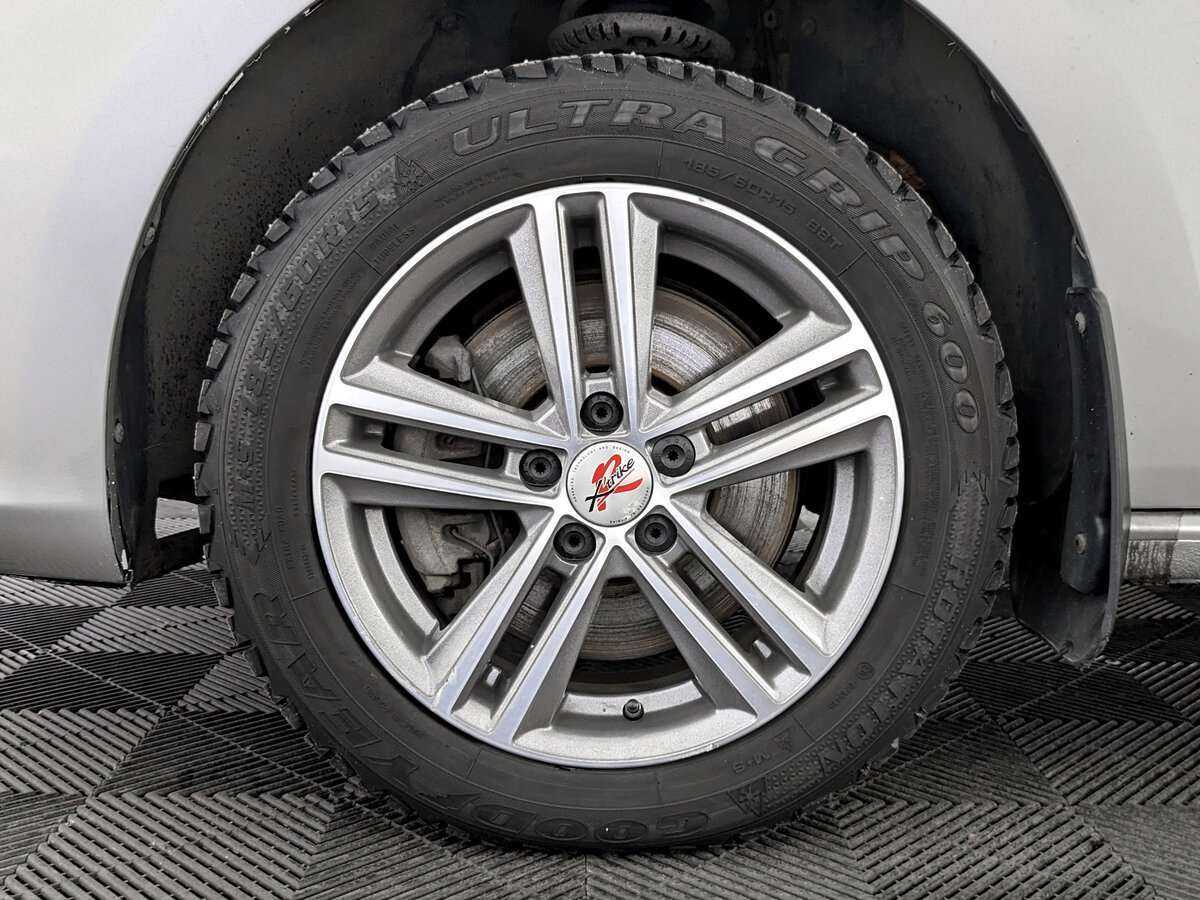 Фольксваген Поло б/у, 2019, Механическая. Фото: #16