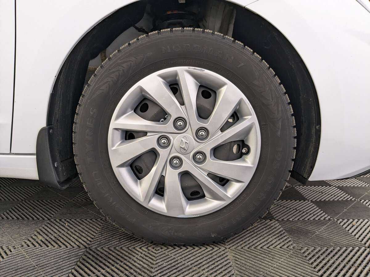 Хендай Елантра б/у, 2020, Автоматическая. Фото: #11