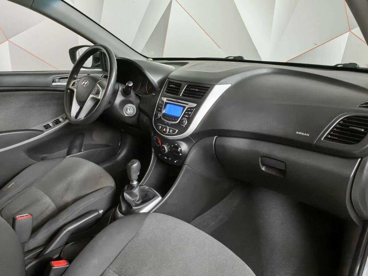 Хендай Солярис б/у, 2013, Механическая. Фото: #8