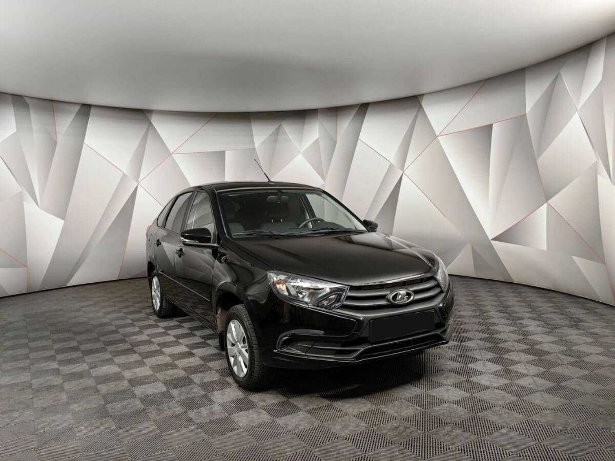 Лада (ВАЗ) Гранта б/у, 2022, Механическая. Фото: #2