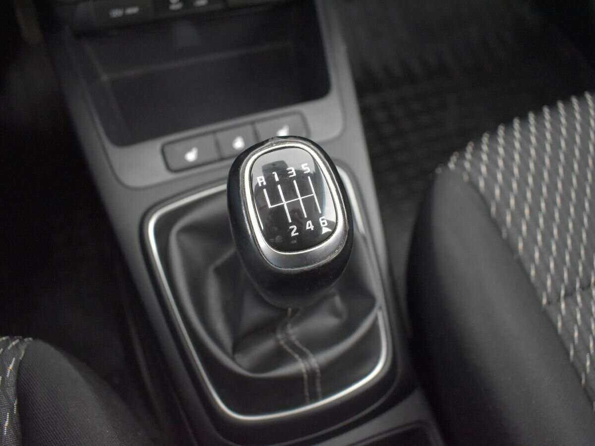 Киа Рио б/у, 2019, Механическая. Фото: #13