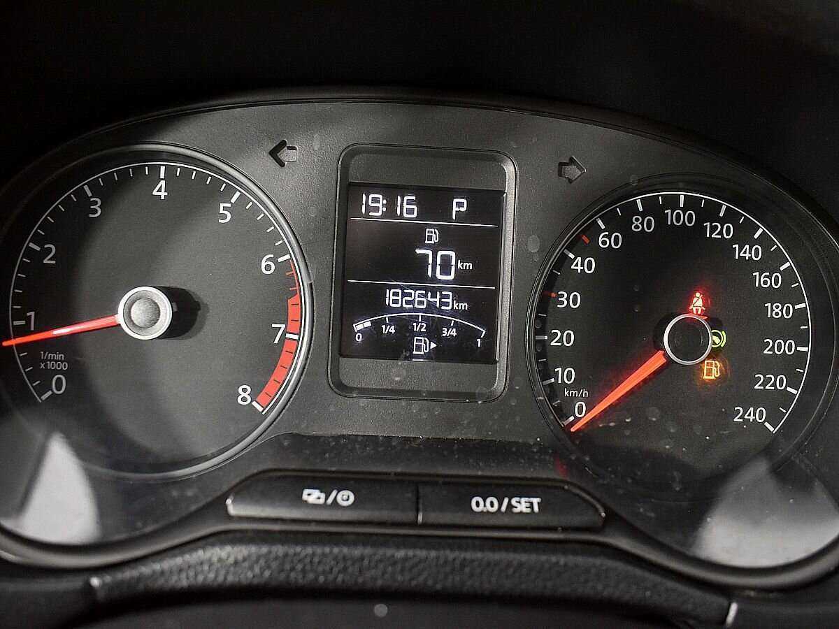 Фольксваген Поло б/у, 2014, Автоматическая. Фото: #9