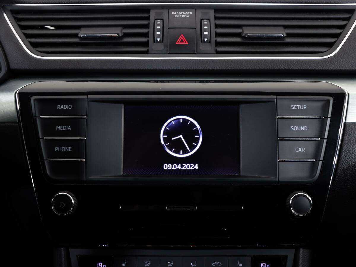 Шкода Суперб б/у, 2016, Роботизированная. Фото: #12