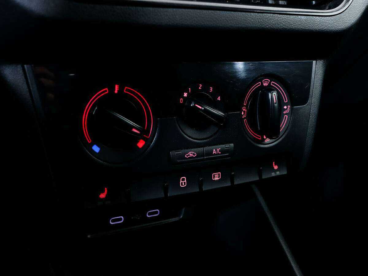 Фольксваген Поло б/у, 2020, Механическая. Фото: #11