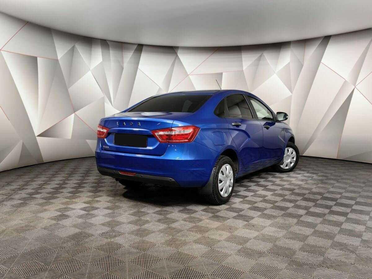 Лада (ВАЗ) Веста б/у, 2021, Механическая. Фото: #1