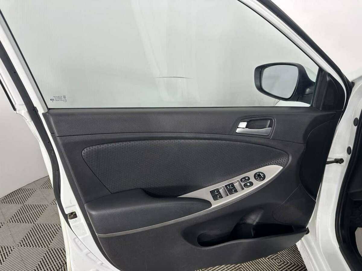 Хендай Солярис б/у, 2016, Автоматическая. Фото: #7