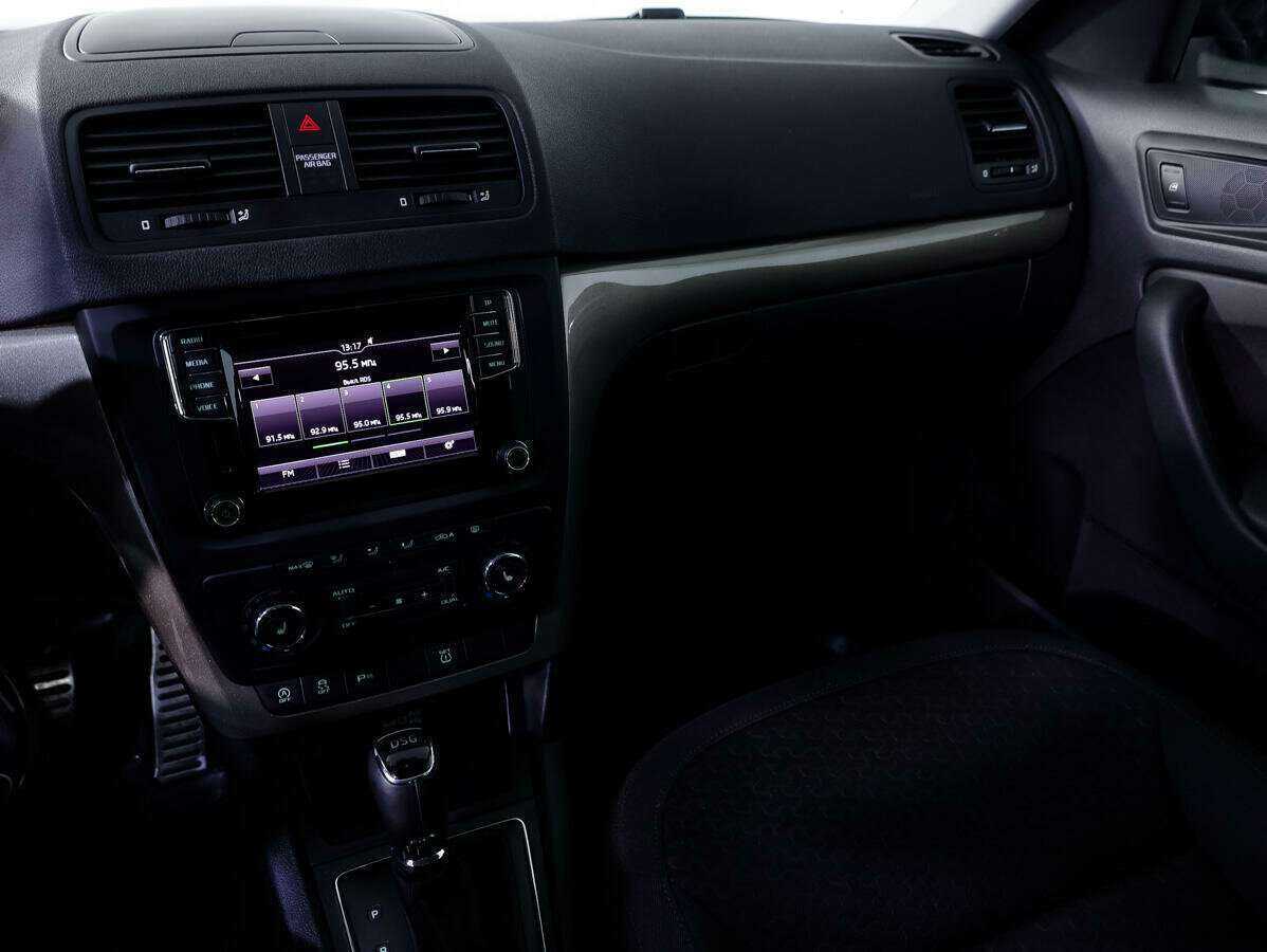 Шкода Йети б/у, 2015, Роботизированная. Фото: #12