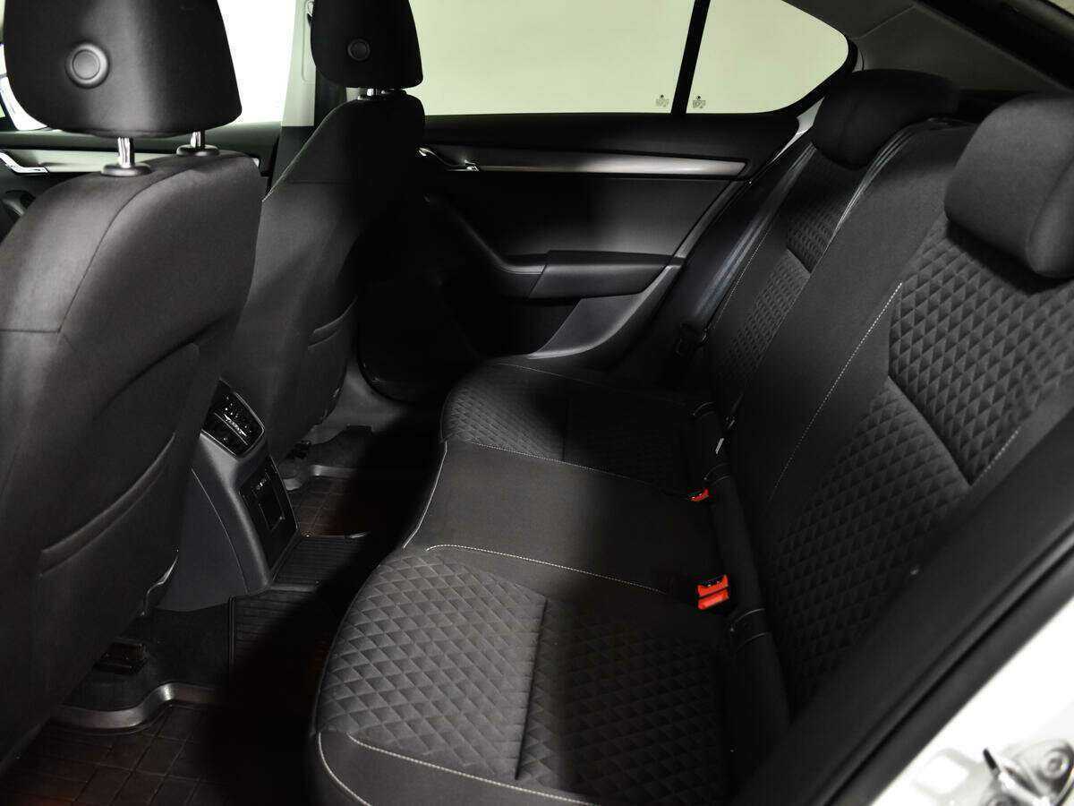 Шкода Октавия б/у, 2017, Автоматическая. Фото: #6