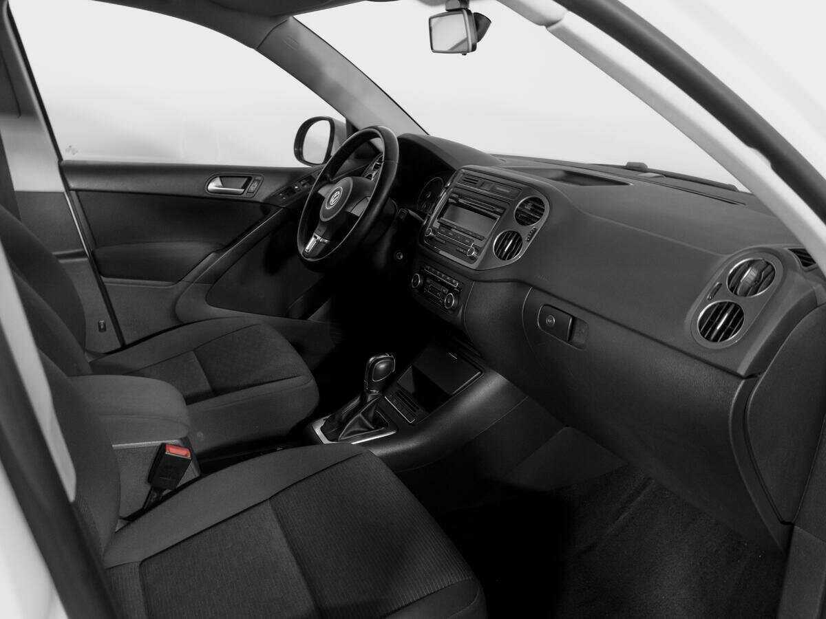 Фольксваген Тигуан б/у, 2012, Роботизированная. Фото: #8