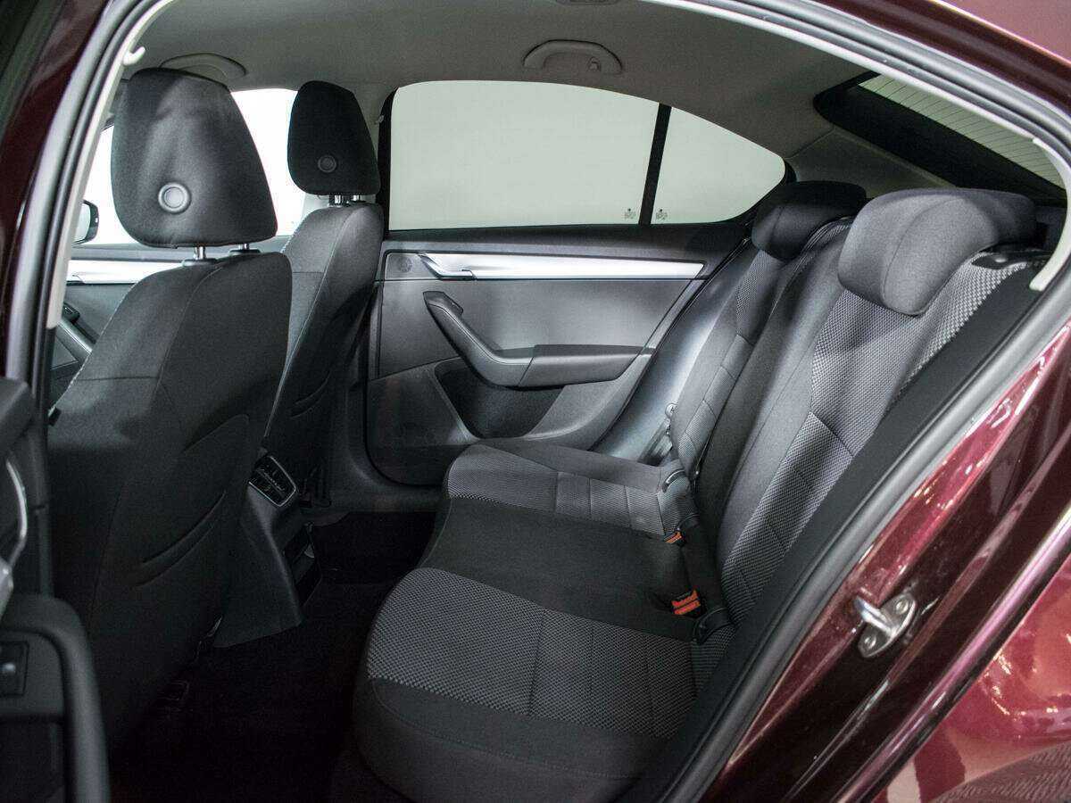 Шкода Октавия б/у, 2013, Роботизированная. Фото: #9