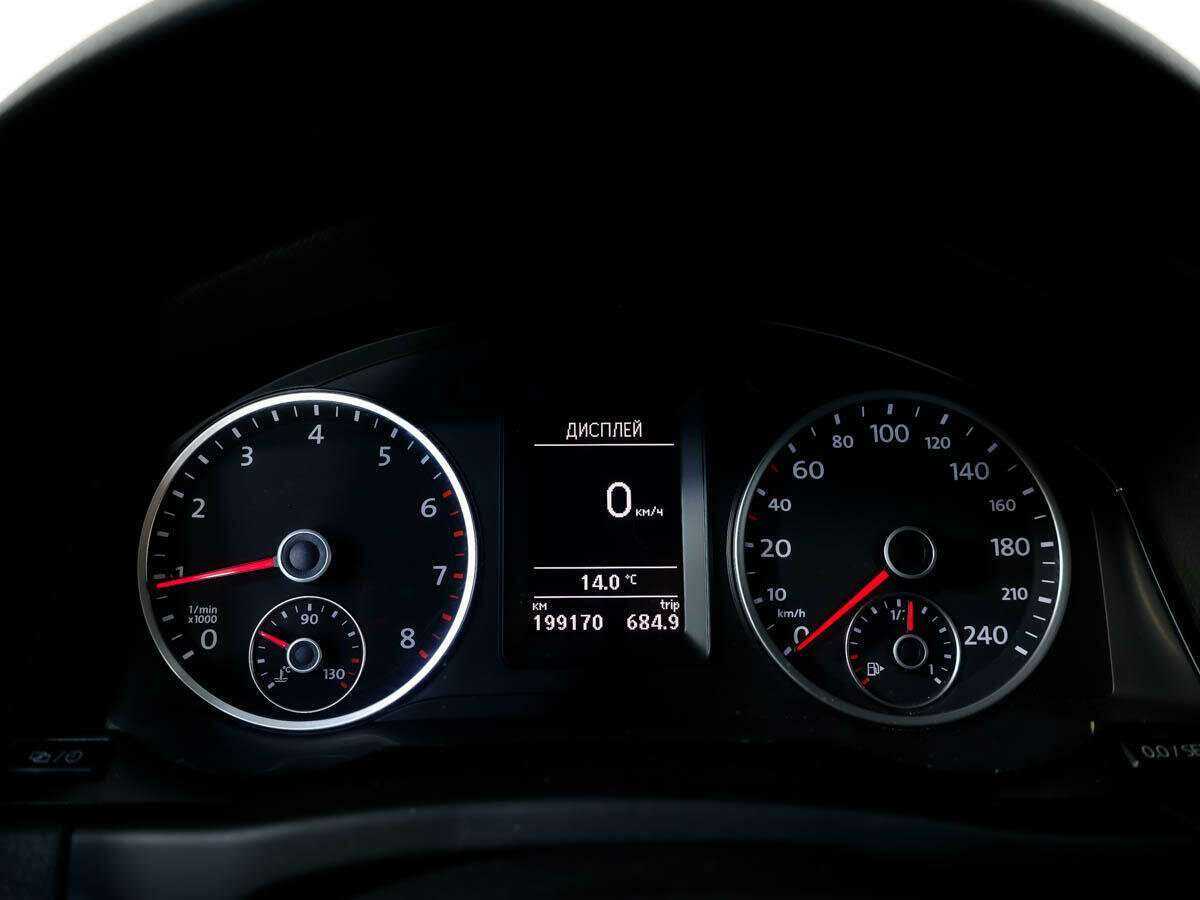 Фольксваген Тигуан б/у, 2012, Механическая. Фото: #9